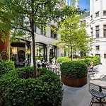 Hotel The Fourth - Tafelrond
