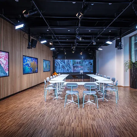 The Fourth - Tafelrond Hotel 4*