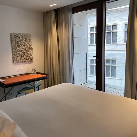 The Fourth - Tafelrond 4* Leuven