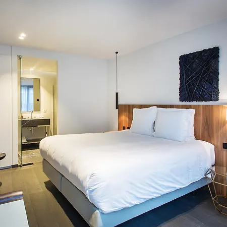 Hotel The Fourth - Tafelrond 4*