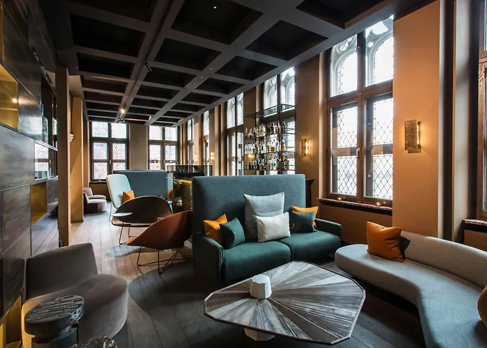 The Fourth - Tafelrond Hotel 4*