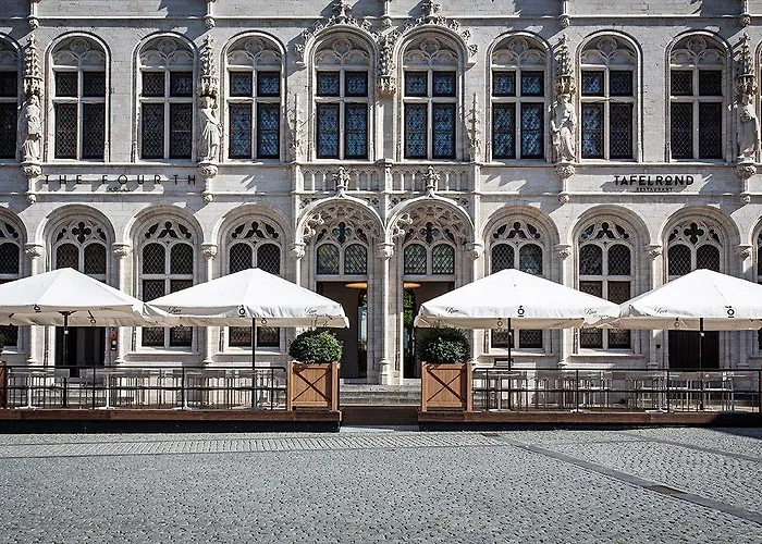 Hotel The Fourth - Tafelrond