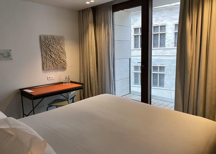 The Fourth - Tafelrond 4* Leuven