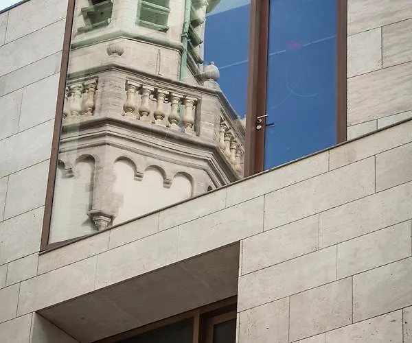 The Fourth - Tafelrond Szálloda Leuven