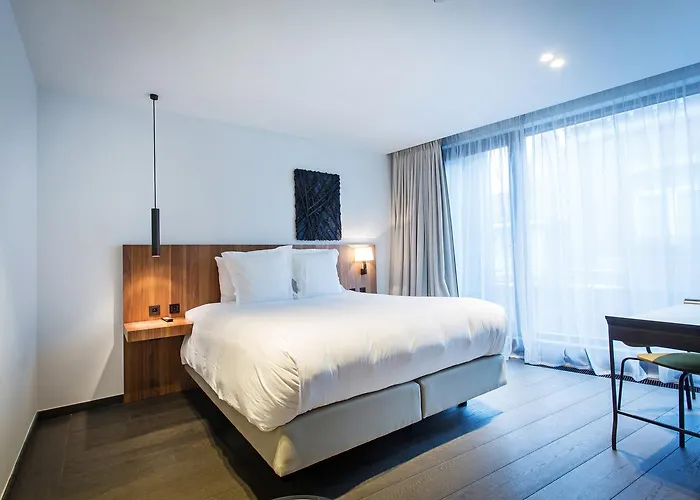 The Fourth - Tafelrond Hotel Lovaina