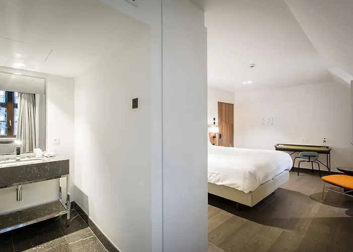 Hotel The Fourth - Tafelrond Leuven