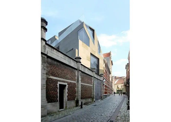 The Fourth - Tafelrond 4*