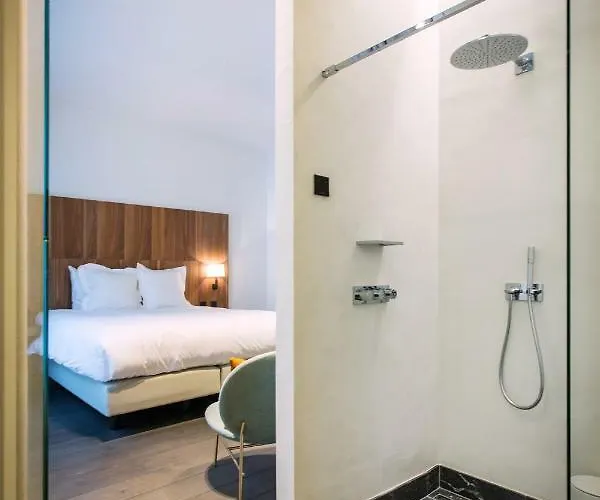 The Fourth - Tafelrond 4*